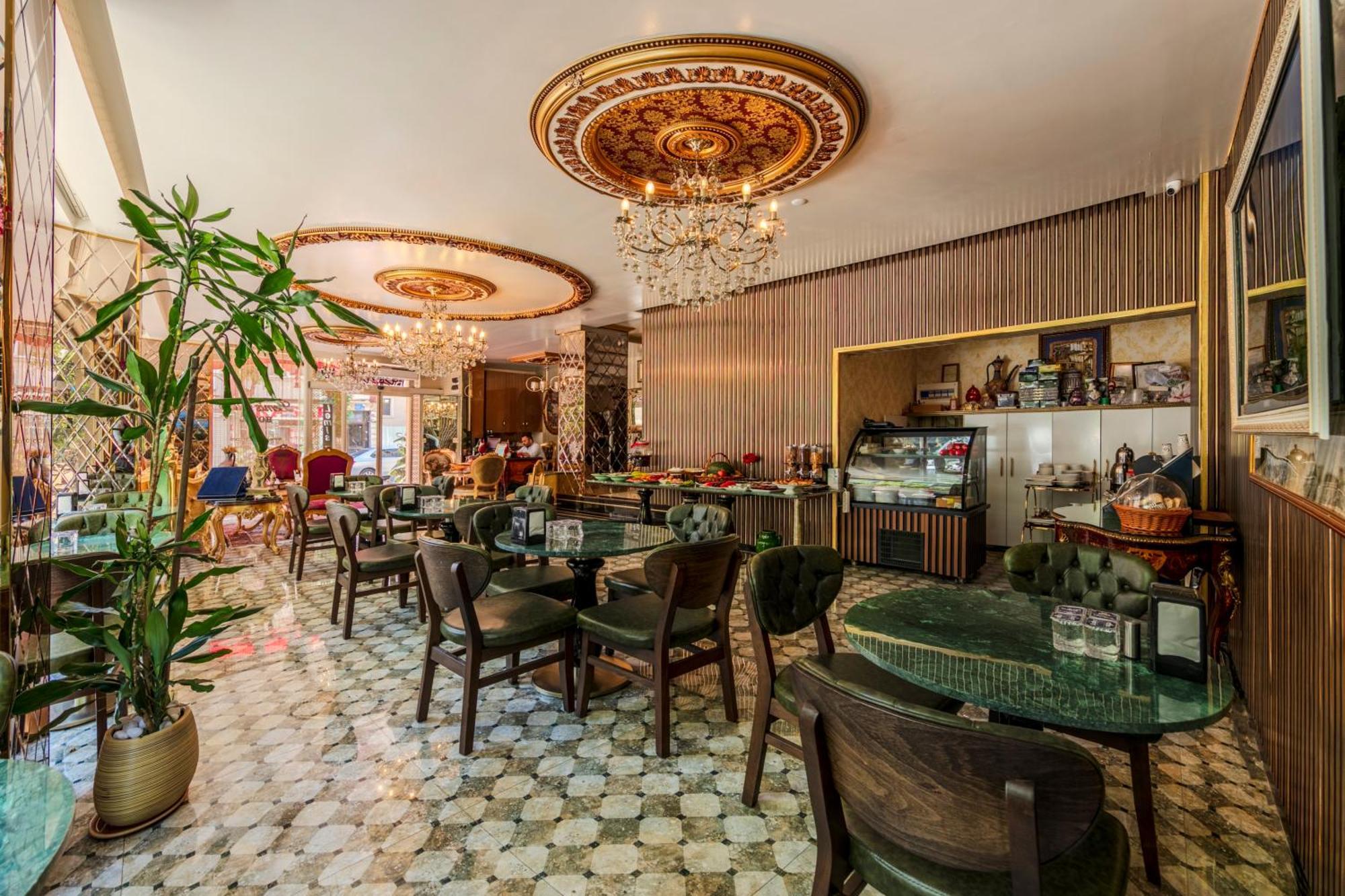 Aparthotel Lemis 3*